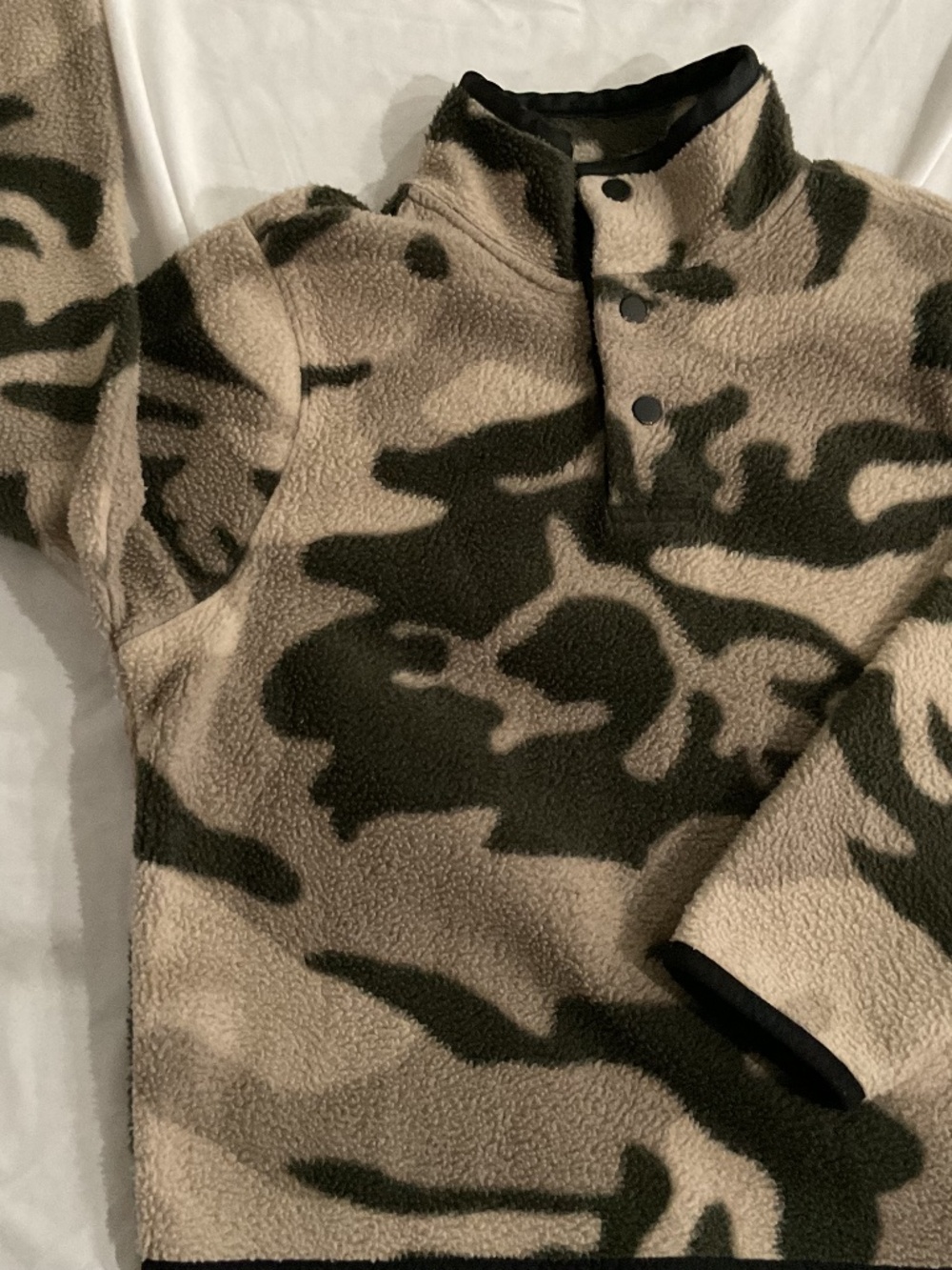 Kids Fear of God Essentials Fleece Camo Sweatsuit